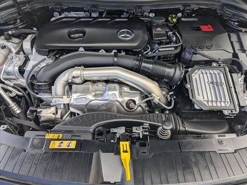 Used 2025 Mercedes-Benz GLA 250 image 22