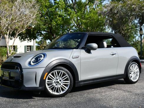 Used 2023 MINI Cooper S w/ Signature Upholstery Package FWD image 26