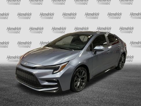 Certified 2026 Toyota Corolla SE FWD image 5