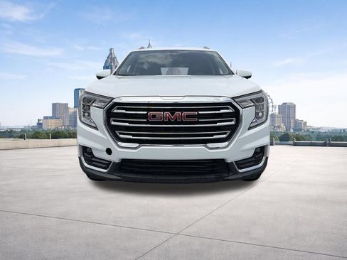 Used 2024 GMC Terrain SLT FWD image 8