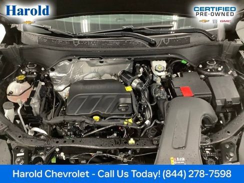 Certified 2025 Chevrolet Trax RS FWD image 18