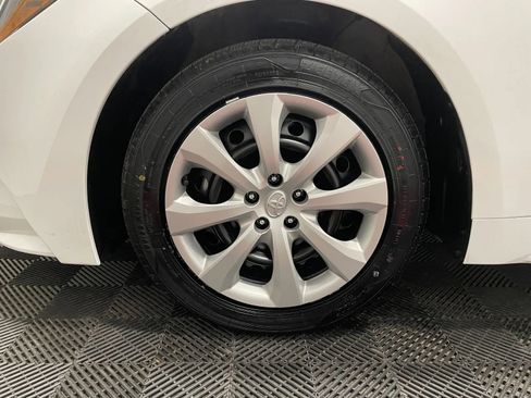 Used 2024 Toyota Corolla LE image 10