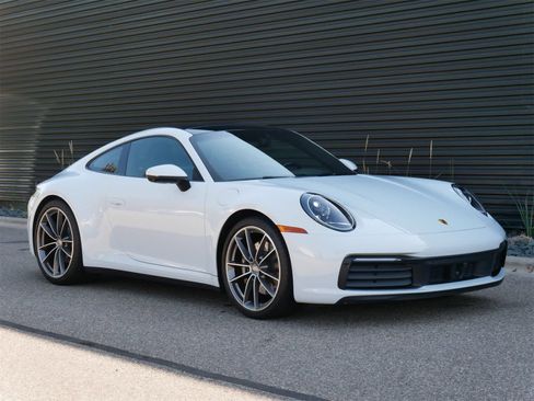 Used 2020 Porsche 911 Carrera S image 25