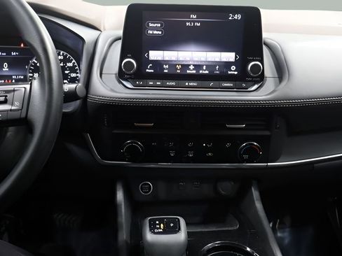 Used 2021 Nissan Rogue S FWD image 21