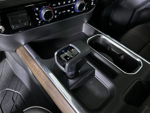 New 2026 Chevrolet Silverado 1500 High Country w/ Midnight Edition AWD/4WD image 16