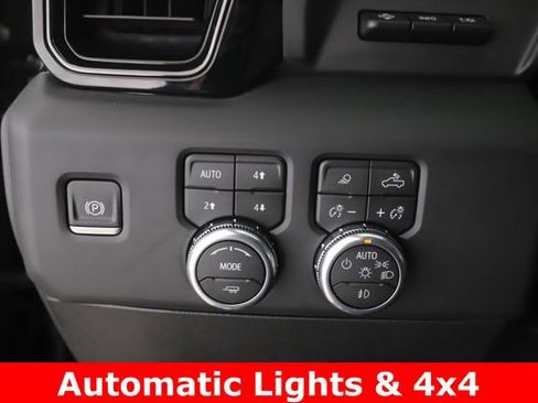 Used 2026 GMC Sierra 2500 AT4X image 21