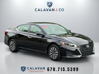Used 2023 Nissan Altima 2.5 SV w/ SV Premium Package FWD video 1