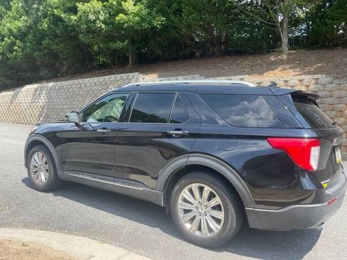 Used 2020 Ford Explorer Limited RWD image 12
