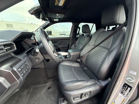 Certified 2025 Toyota 4Runner TRD Sport Premium w/ Tow Technology Package AWD/4WD image 13
