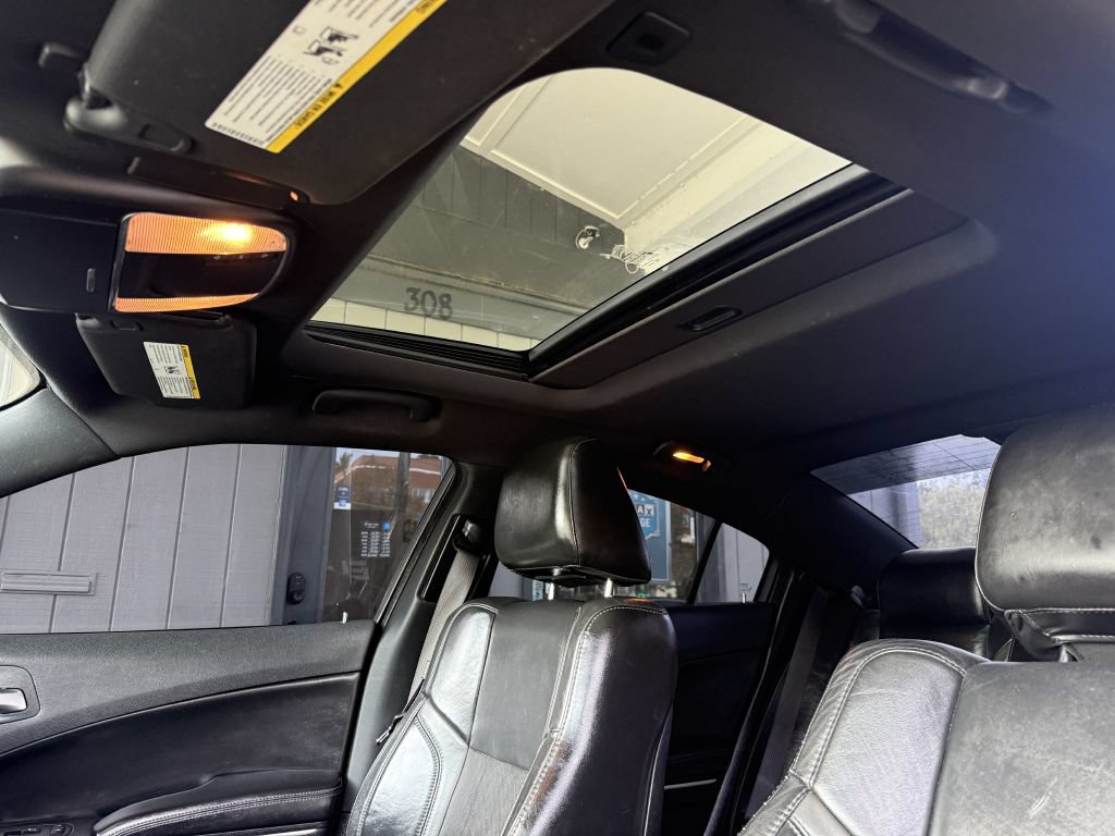 Used 2019 Dodge Charger SXT w/ Leather Interior Group RWD image 21