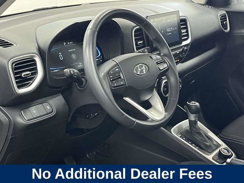 Certified 2025 Hyundai Venue SEL FWD image 14
