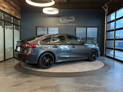 Used 2025 Honda Civic Sport image 3
