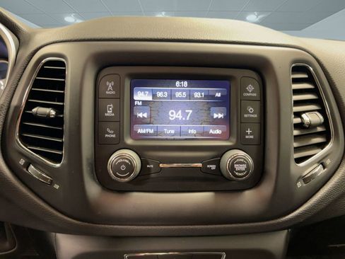 Used 2018 Jeep Compass Latitude w/ Cold Weather Group image 23