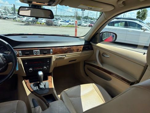 Used 2011 BMW 328i Sedan RWD image 30