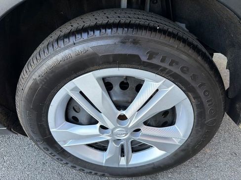 Used 2025 Nissan Kicks Play S FWD image 19