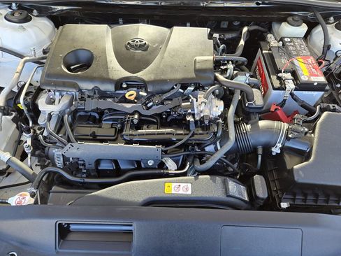 Used 2021 Toyota Camry SE image 39