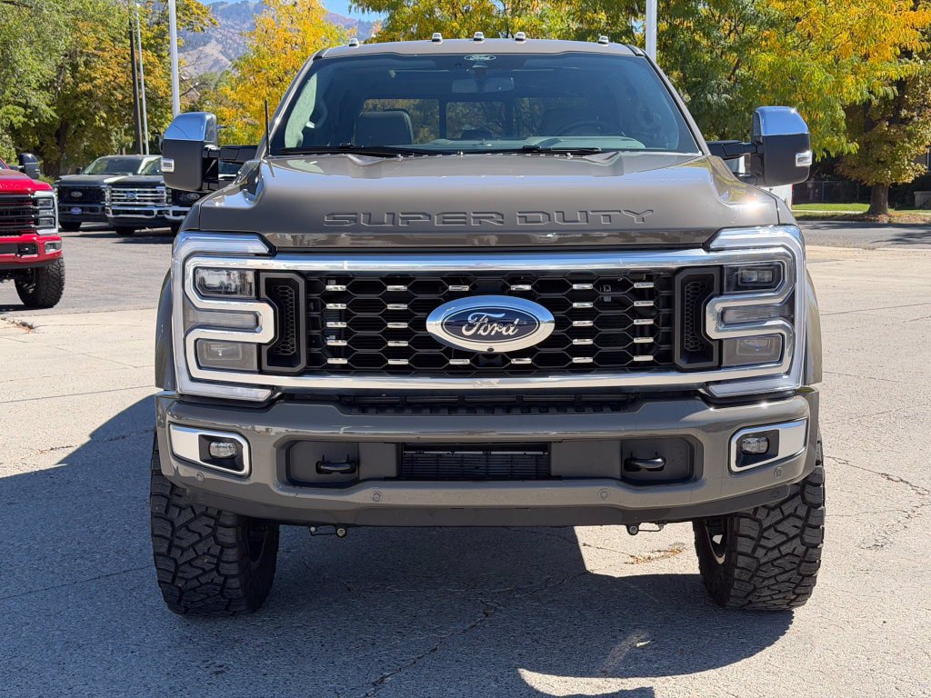 Used 2026 Ford F450 Platinum w/ Platinum Plus Package AWD/4WD image 2