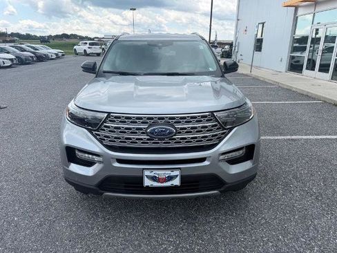 Certified 2021 Ford Explorer Limited w/ Equipment Group 301A AWD/4WD image 3
