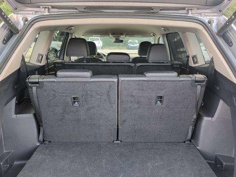 Used 2025 Volkswagen Atlas SE FWD image 8