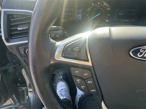 Certified 2022 Ford Edge SEL w/ Convenience Package image 28