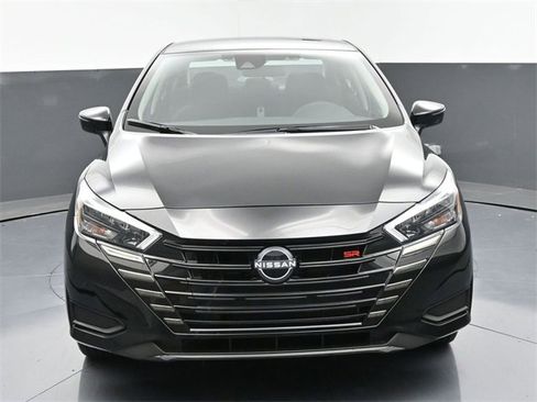 New 2025 Nissan Versa SR w/ Trunk Package image 39