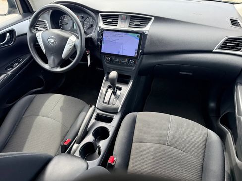 Used 2016 Nissan Sentra S image 18