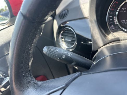 Used 2015 FIAT 500 Pop FWD image 21