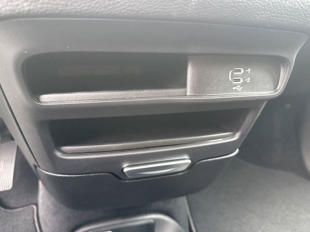 New 2026 Chrysler Pacifica Select FWD image 22