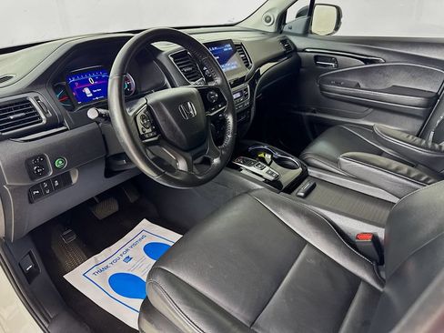 Used 2019 Honda Pilot Touring image 9