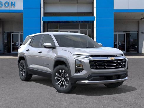 New 2026 Chevrolet Equinox LT w/ Safety and Technology Package image 7