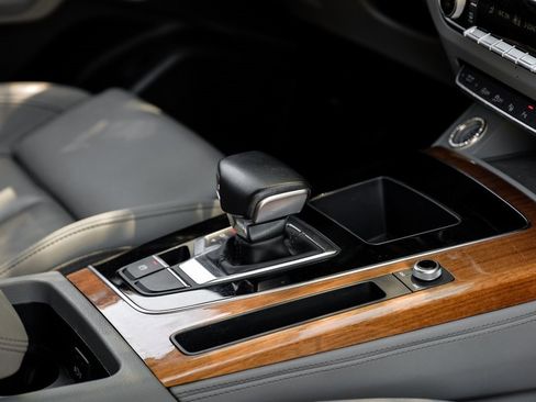 Used 2022 Audi Q5 2.0T Prestige w/ Prestige Package image 33