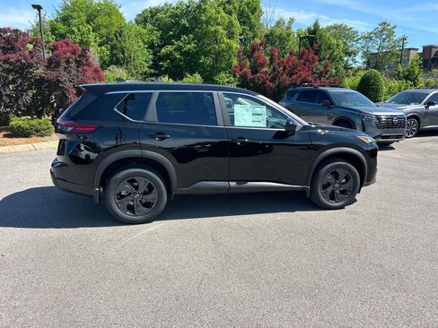 New 2026 Nissan Rogue SV FWD image 8