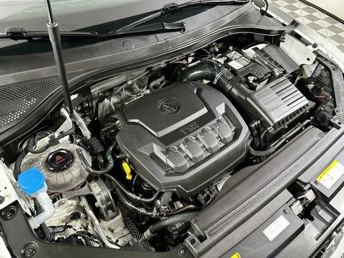 Used 2021 Volkswagen Tiguan SE FWD image 26