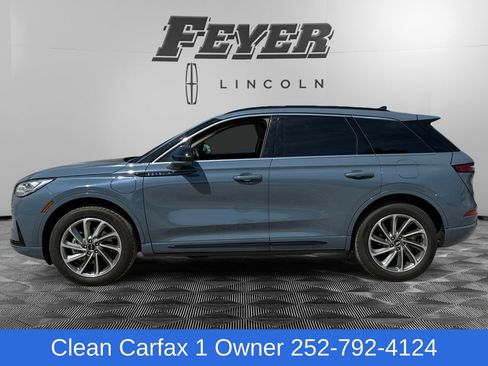 Used 2025 Lincoln Corsair Grand Touring w/ Equipment Group 302A AWD/4WD image 2