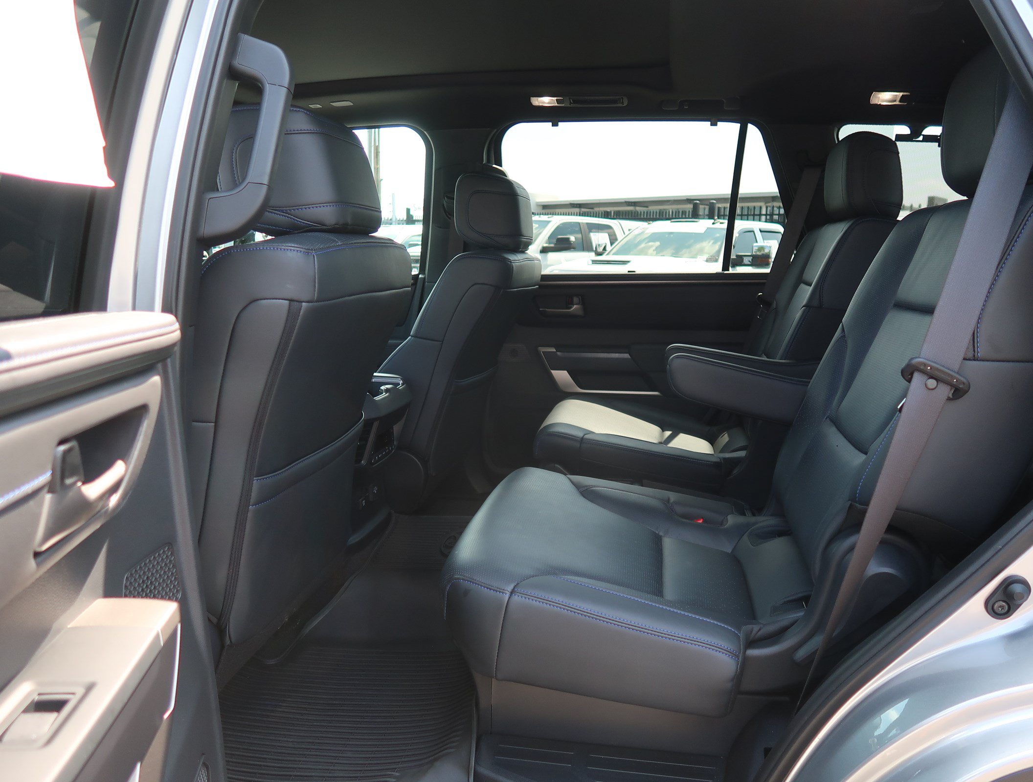 Used 2026 Toyota Sequoia Platinum AWD/4WD image 36