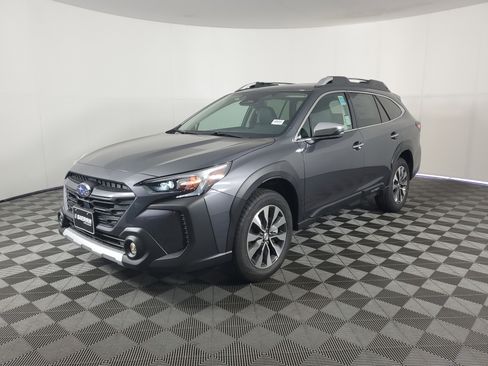 New 2025 Subaru Outback Touring image 8
