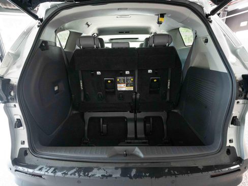 Used 2021 Toyota Sienna XLE AWD/4WD image 28