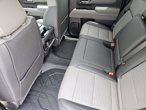 New 2026 Chevrolet Silverado 2500 ZR2 AWD/4WD image 26