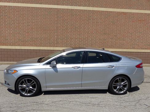 Used 2016 Ford Fusion Titanium FWD image 5