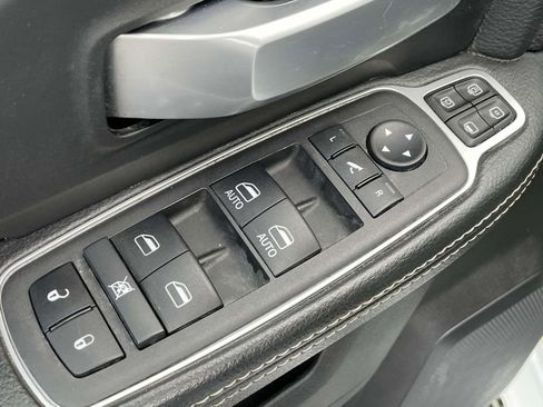 Used 2024 RAM 2500 Big Horn image 16