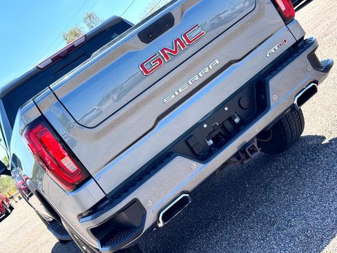 Used 2021 GMC Sierra 1500 AT4 w/ AT4 Premium Package image 5