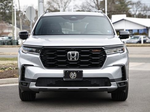 Used 2024 Honda Pilot TrailSport image 13