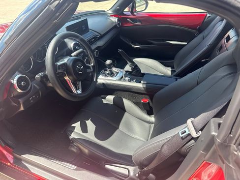Used 2025 MAZDA MX-5 Miata Grand Touring RWD image 8
