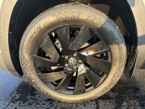 New 2026 Volkswagen Atlas SE AWD/4WD image 8