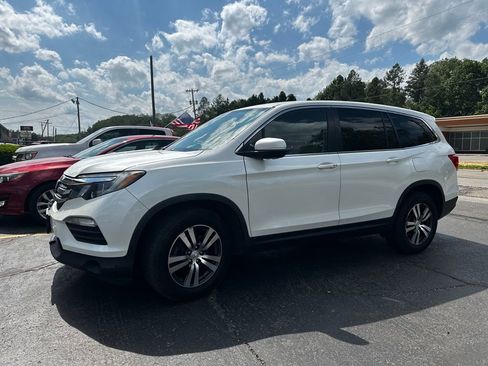 Used 2016 Honda Pilot EX image 3