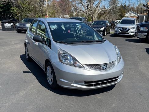 Used 2011 Honda Fit image 2
