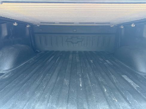 Used 2018 Chevrolet Silverado 1500 LTZ Z71 w/ LTZ Plus Package AWD/4WD image 17
