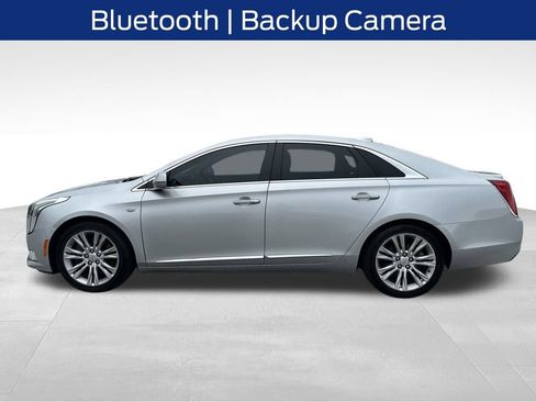 Used 2018 Cadillac XTS Luxury image 2