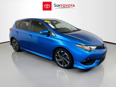 Used 2017 Toyota Corolla iM image 1