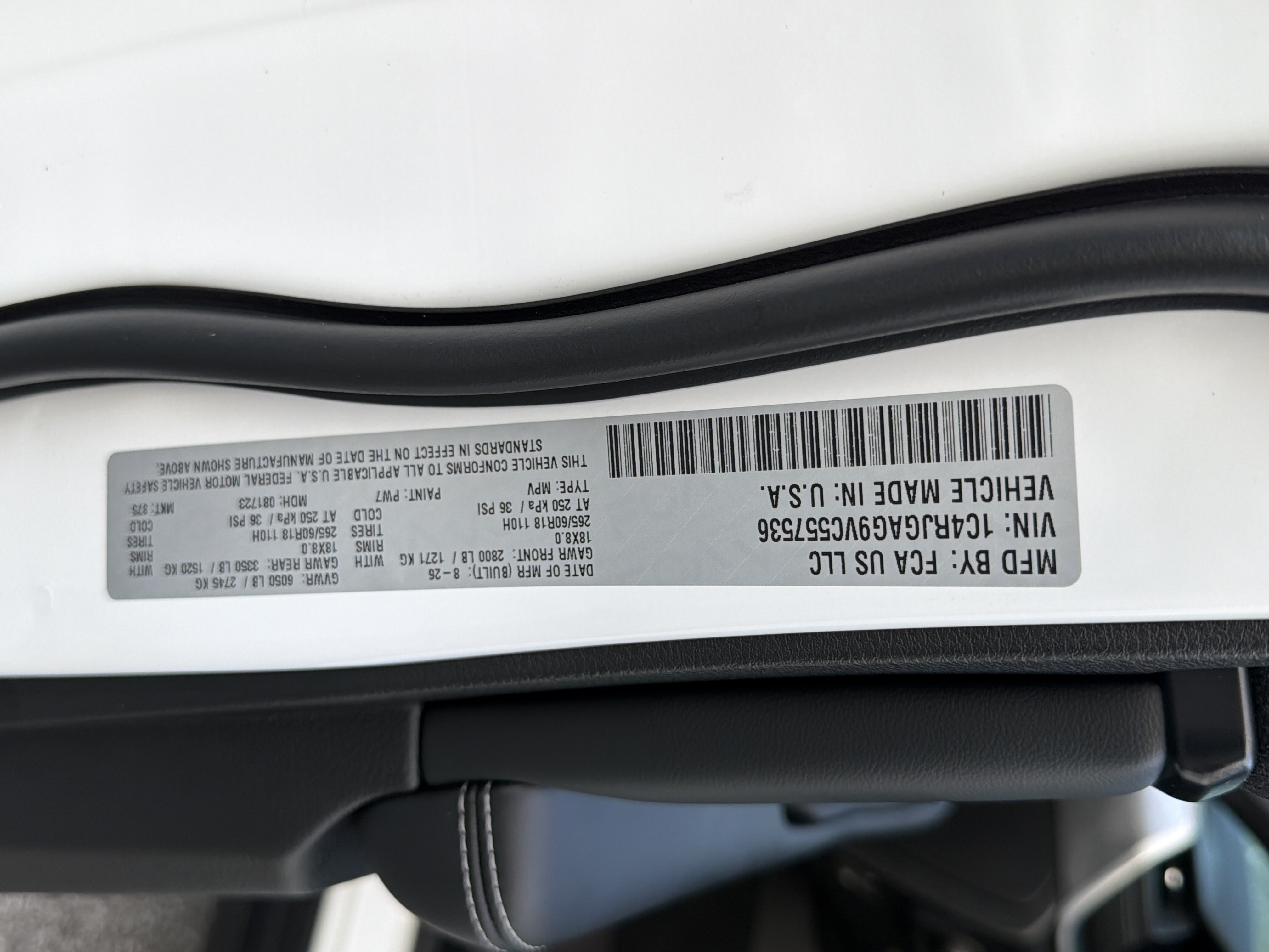New 2027 Jeep Grand Cherokee Laredo X RWD image 35